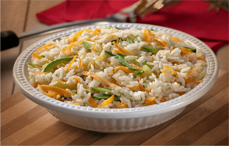 Arroz com queijo e vegetais